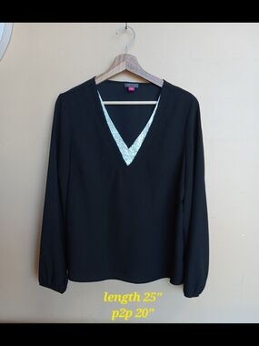 Vince Camuto Black V-Neck Long Sleeve Blouse with Silver Trim